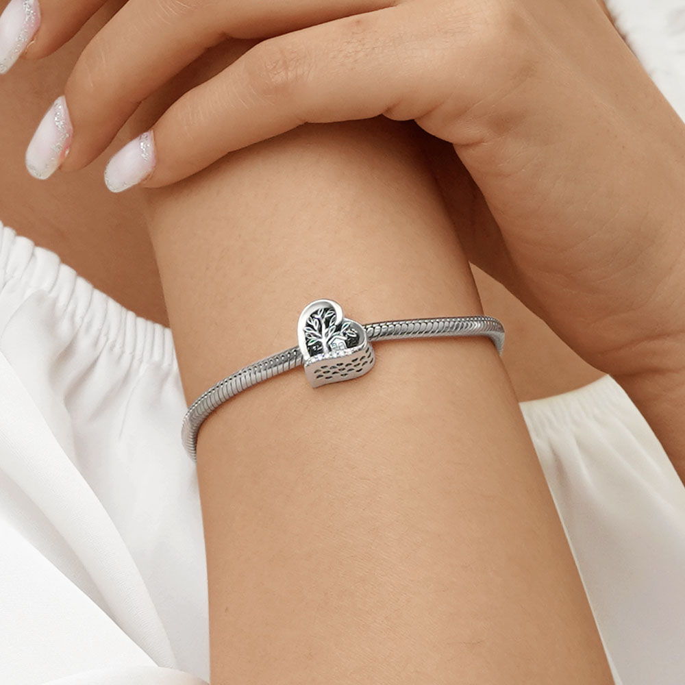 Gnoce Family Tree Heart-shaped Charm_5
