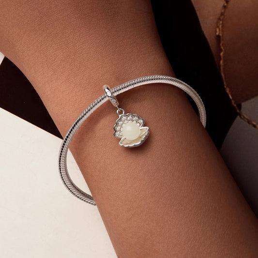 Gnoce Light Blue Shell Glow-in-the-Dark Pendant Dangle Charm_6