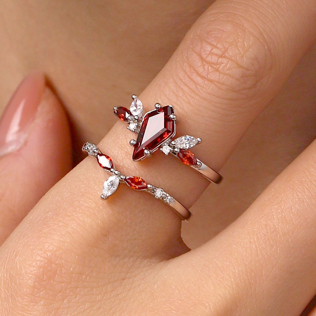 Gnoce Natural Red Garnet Kite Engagement Stackable Rings_7