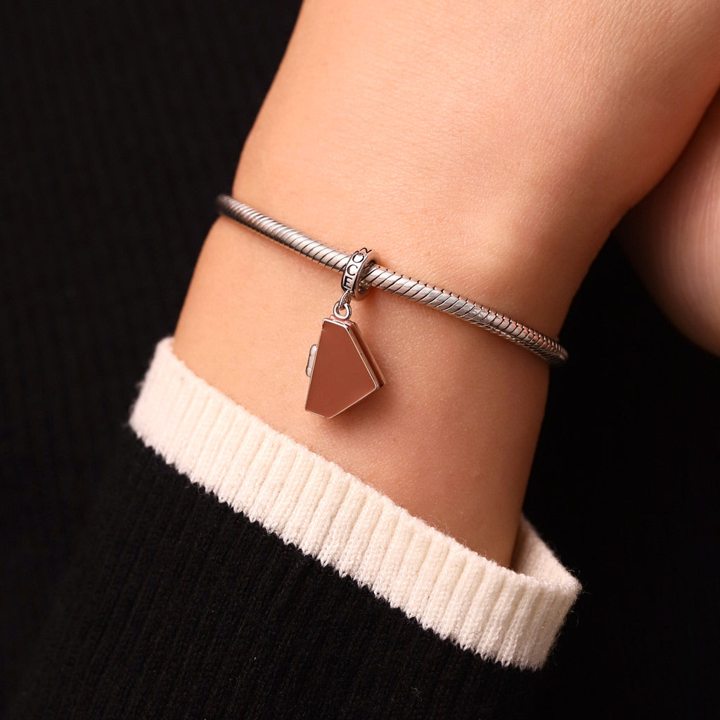 Gnoce Wicked Elphaba Grimmerie Spell Book Pendant Dangle Charm _7