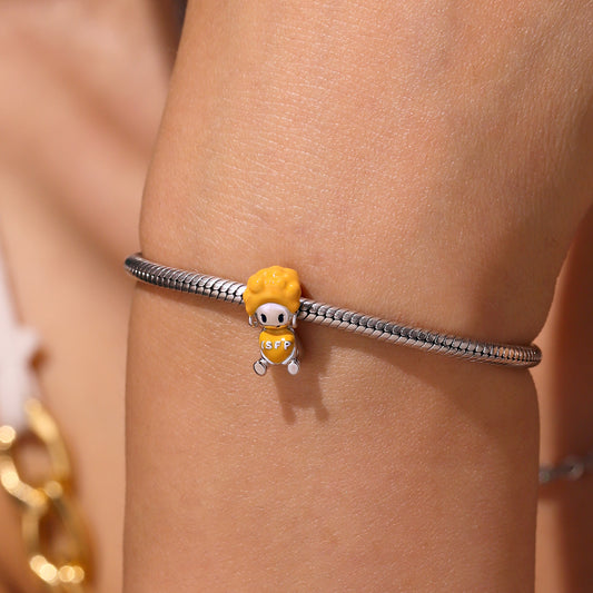 Gnoce MBTI ISFP Personality Type Embraces Love Charm_6