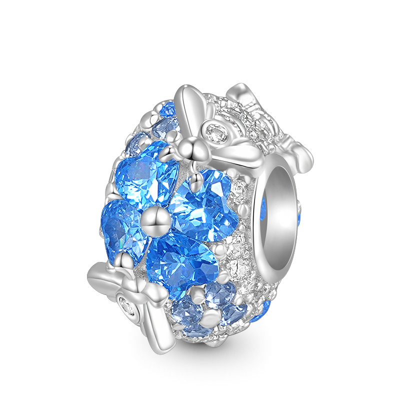 Gnoce Honey Bee and Lucky Clover Love Charm_1