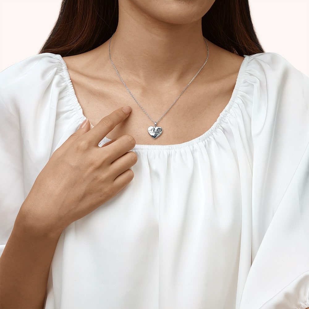 Gnoce Engravable Heart Name Necklace_3