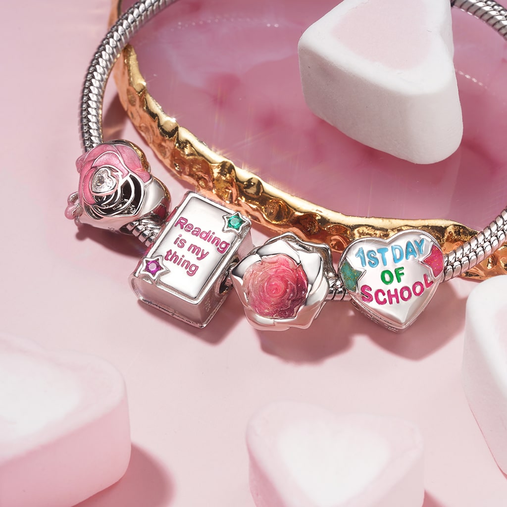 Gnoce 'Reading is my thing' Book Charm_3