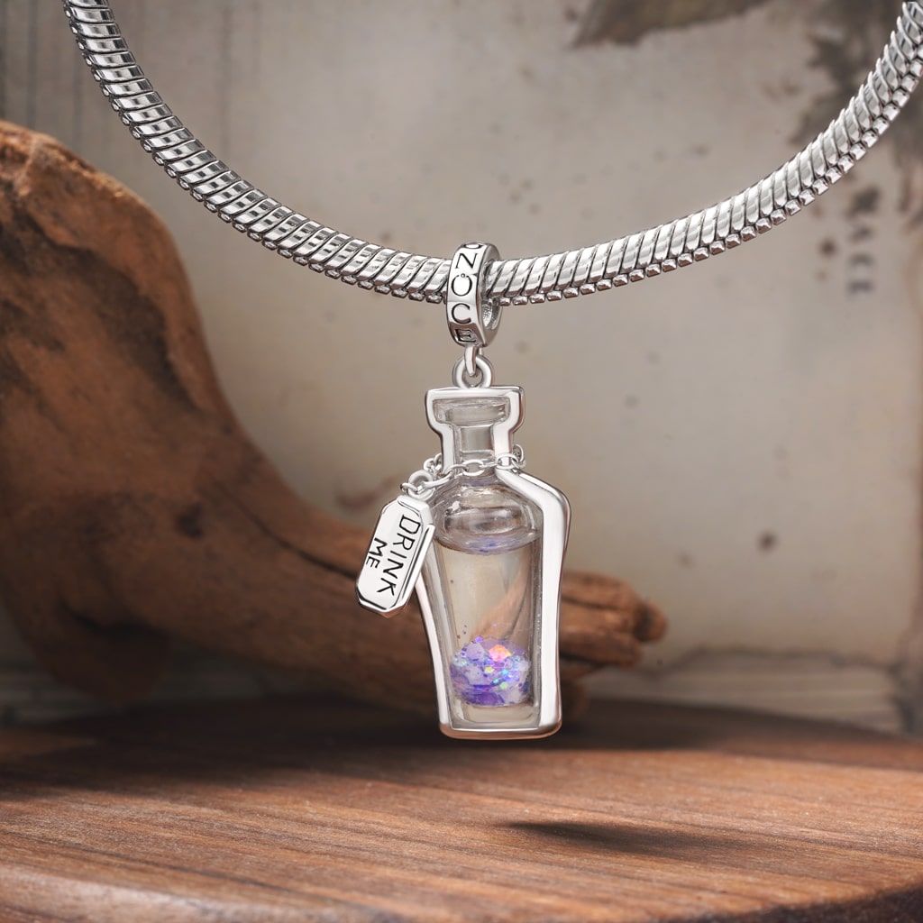 Gnoce Glow-in-the-Dark Alice's Magic Potion Pendant Dangle Charm_4