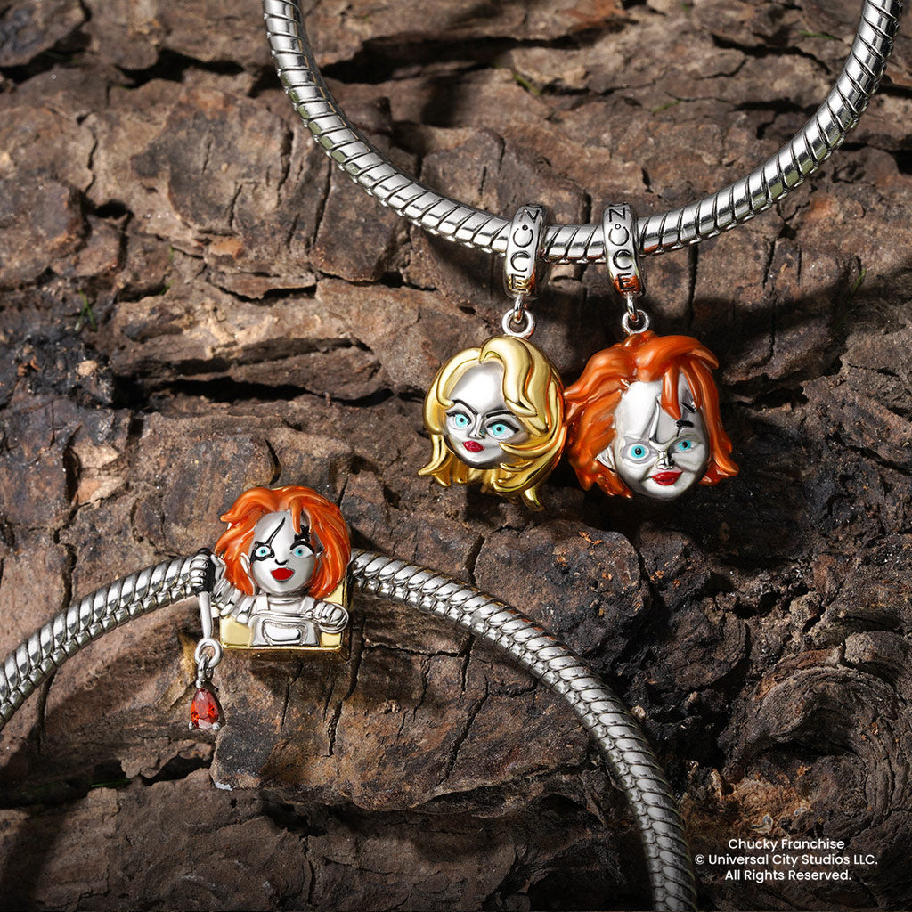 Gnoce Chucky with Bloody Knife Charm_3