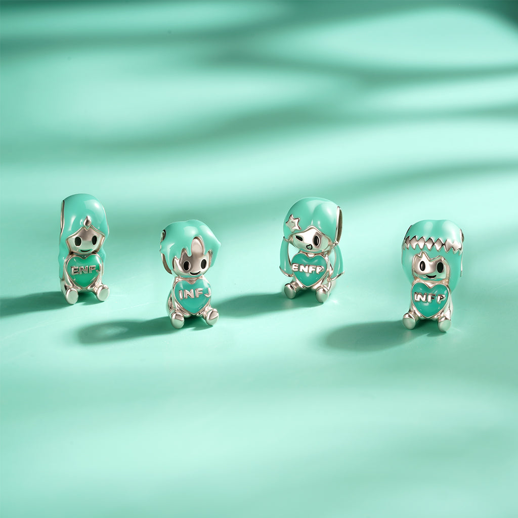 Gnoce MBTI ENFJ Personality Type Embraces Love Charm_4
