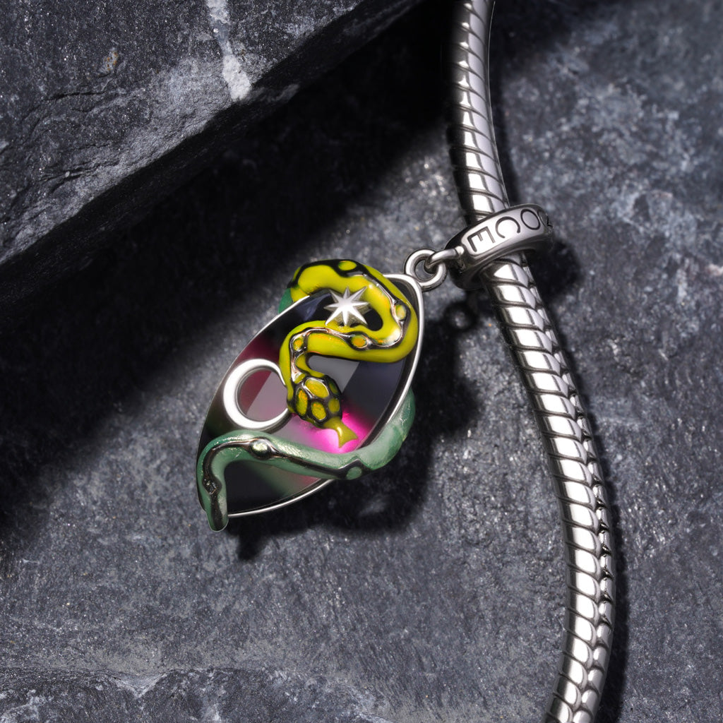 Gnoce Glow-in-the-Dark Snake Pendant Dangle Charm_4